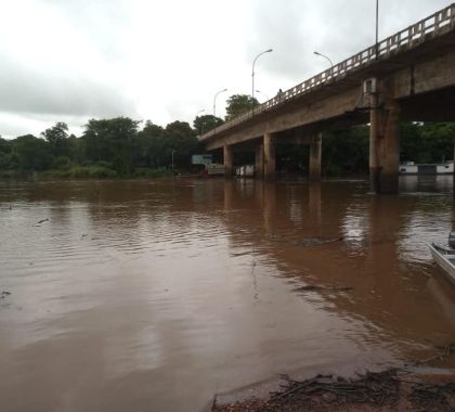 Após 3 dias de trabalho, limpeza no Rio Miranda é finalizada