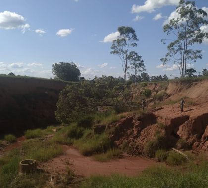 Mulher é autuada por degradação de nascentes e matas ciliares em Coronel Sapucaia