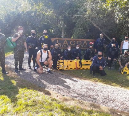 Equipe do 9º BECmb e CMO realiza treinamento de mergulho na Lagoa Misteriosa