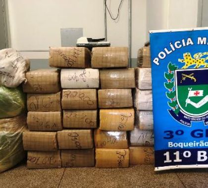 Veículo furtado é recuperado com mais de 700 kg de drogas em Jardim