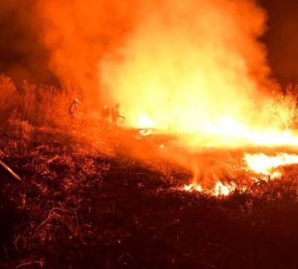 Incêndio na Serra do Amolar; bombeiros priorizam combate no local