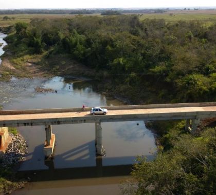 Governo leva infraestrutura urbana e pontes para escoar produção em Jardim