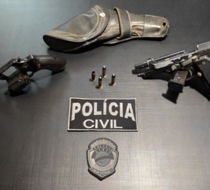 Homem é preso em flagrante por ameaçar adolescente com armas de fogo em Bonito