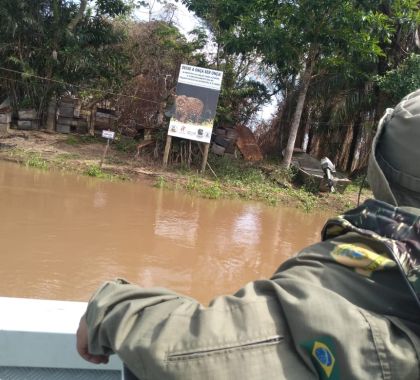 Empresas e pousadas de turismo em Miranda são orientadas a evitar colocar alimentos para atrair onça-pintada