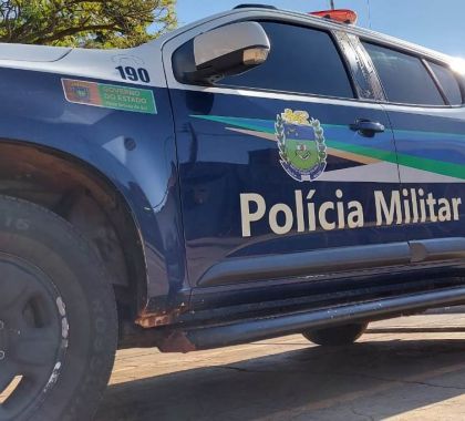 Motorista é preso com 638 munições após desobediência e tiros de fuzil em Jardim