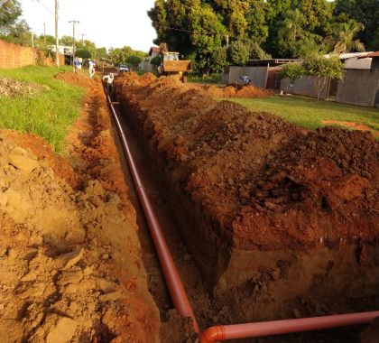 Diretor da Sanesul e Governador visitam obras de saneamento em Guia Lopes da Laguna