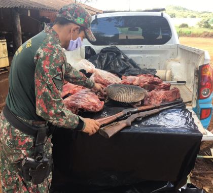 Dois catarinenses são presos e multados em R$ 28,5 mil por caça de cinco animais silvestres em Bonito