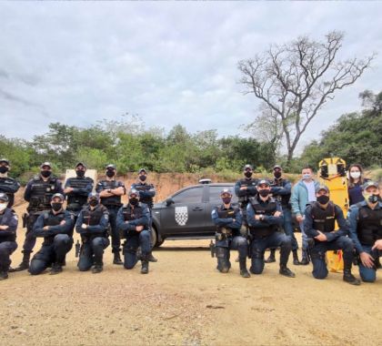 Policiais militares e guardas municipais realizam instrução de tiro policial em Bonito