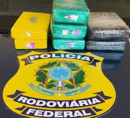 PRF apreende 7 kg de cocaína em Miranda