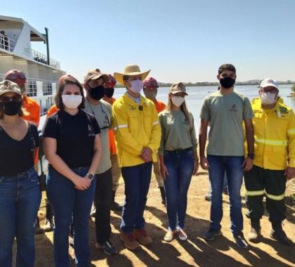 Ministro do Meio Ambiente assina acordo de combate a incêndios no Pantanal