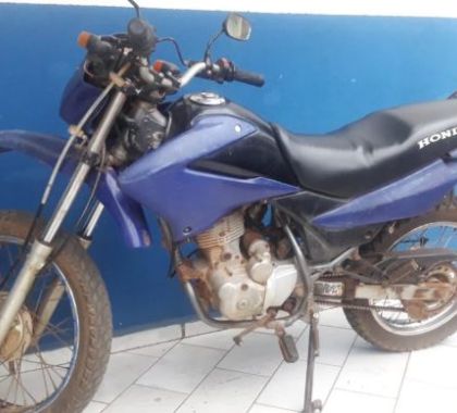 Polícia de Bonito recupera motocicleta roubada