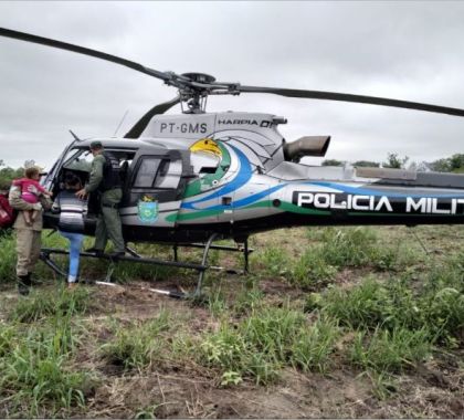 Helicóptero da Polícia Militar resgata bebê no Pantanal